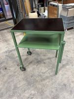 Werkstatttisch, klein & praktisch, Rollbar mit Griffe