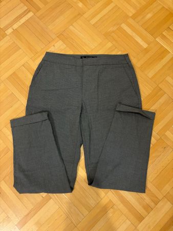 Grey trousers M