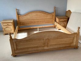 Schlafzimmer aus Holz