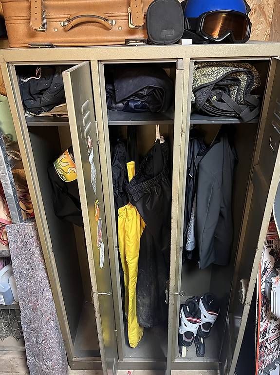 Armadi: Schrank – Usato da Fahrwangen venduto da fiat616 1