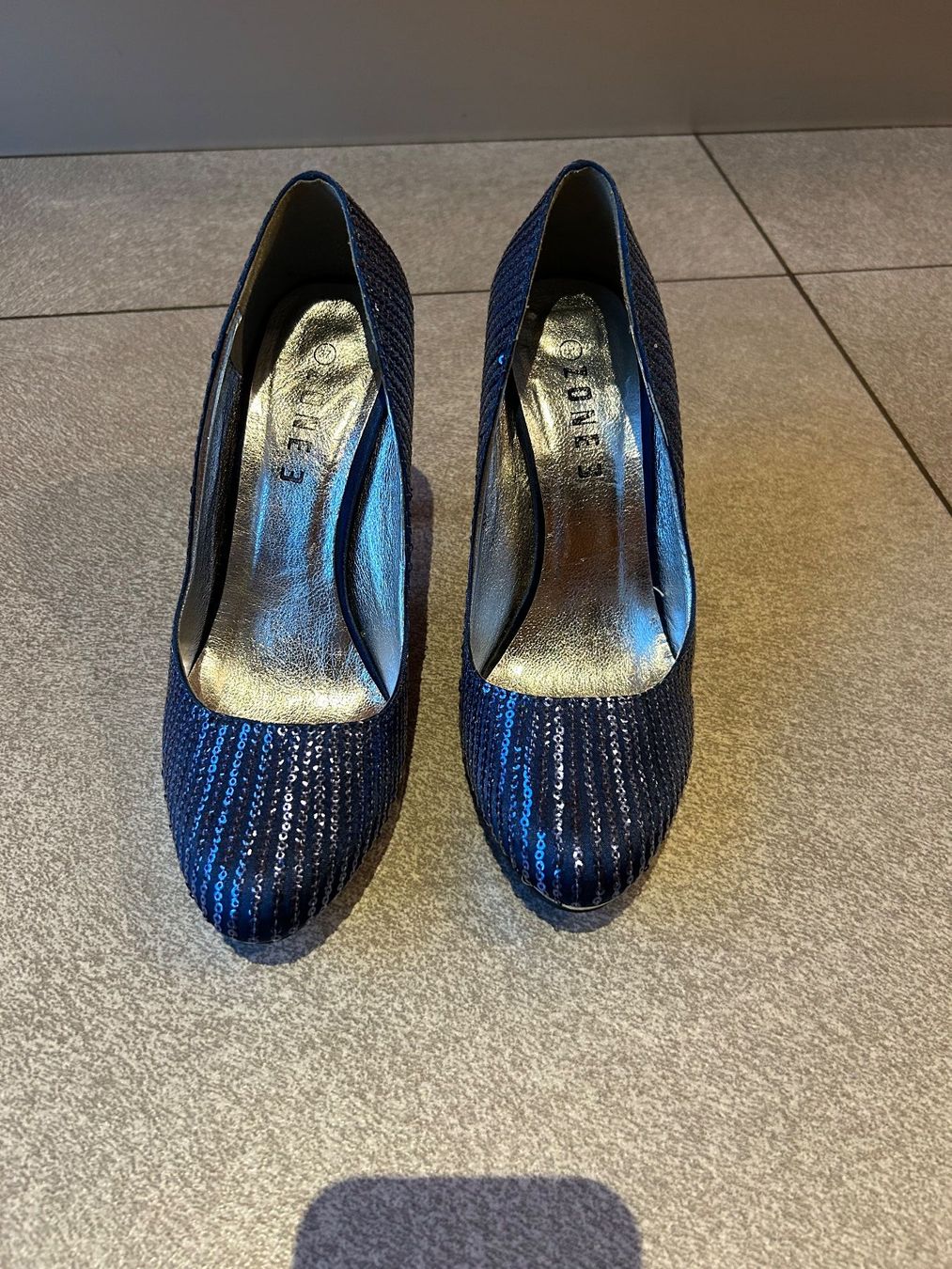 Damenschuhe: High Heels ZONE blau paillettes Gr. 37 – Neu (gemäss Beschreibung) aus Arbedo von nadia1973 1
