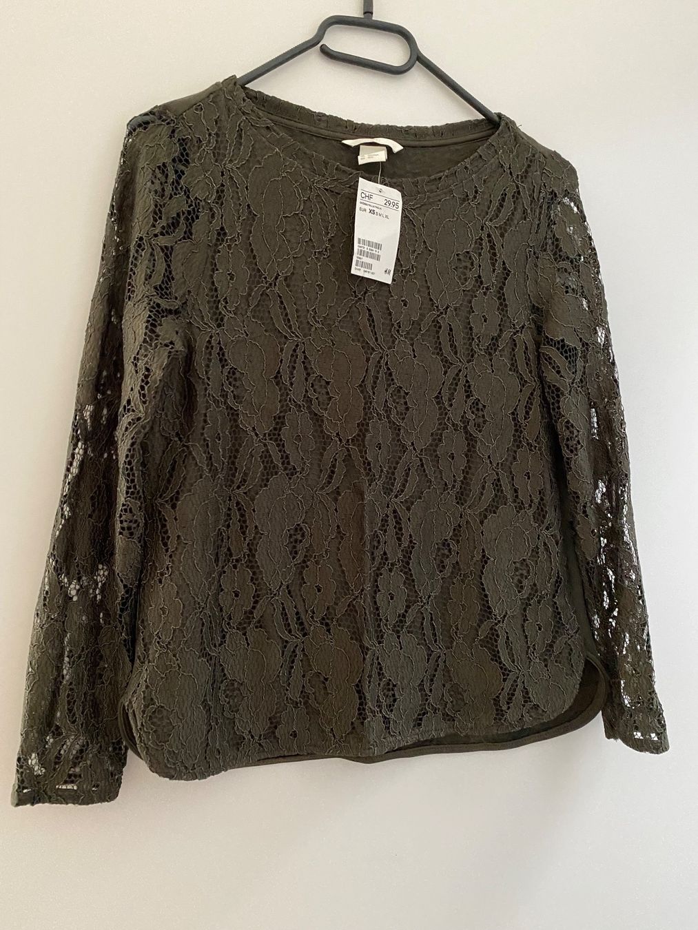 T-shirt: Spitzenshirt OLIV NEU – Nuovo e nell'imballaggio originale da Affoltern am Albis venduto da may_9gdz