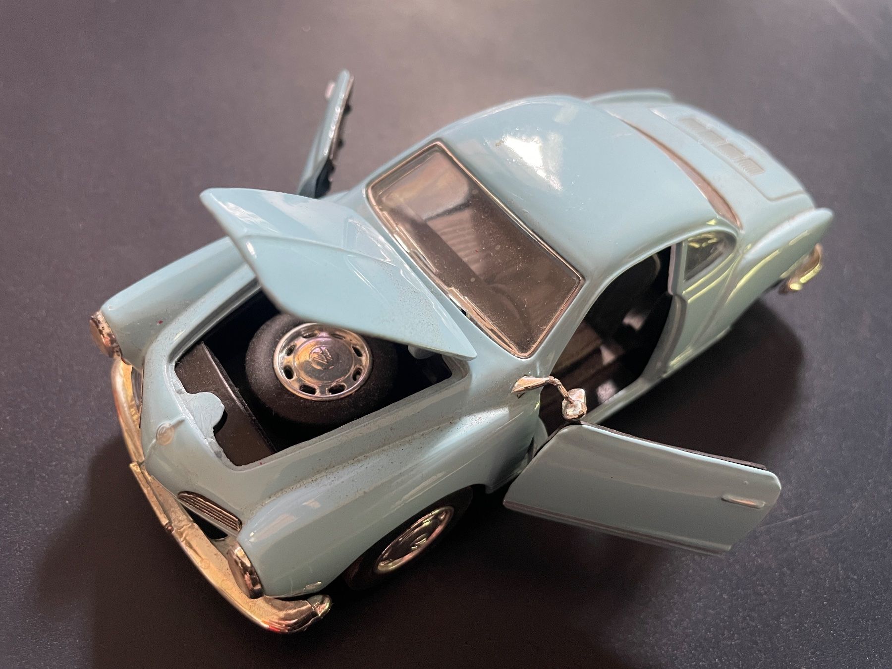 Solido Modellautos: VW Karmann Ghia hellblau 1966 1:28 – Gebraucht aus Volketswil von rubin74 4