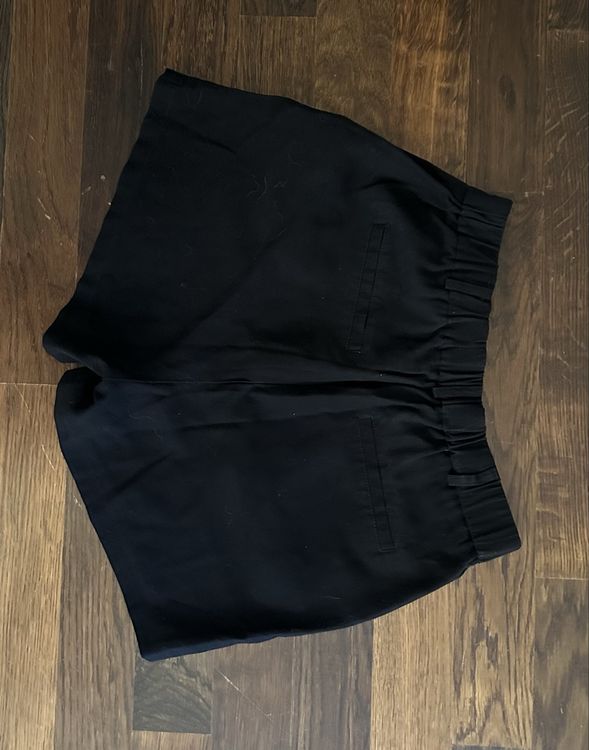 Lots de vêtements: Shorts – D'occasion à Villmergen par mel_5ywd 2