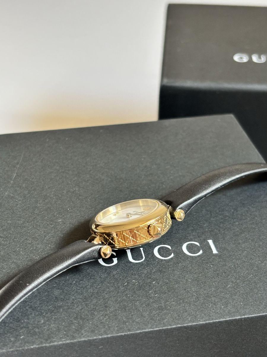 Gucci Orologi: Montre Gucci – Nuovo e nell'imballaggio originale da La Chaux-de-Fonds venduto da Titine. 4