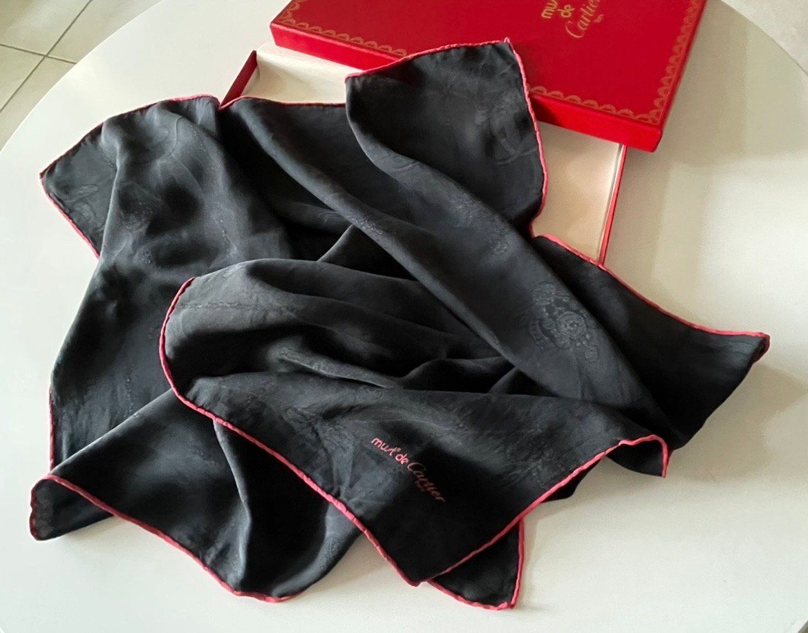 Cartier Foulard & Sciarpe: Cartier Foulard Seide – Usato da Etoy venduto da Airesun 4