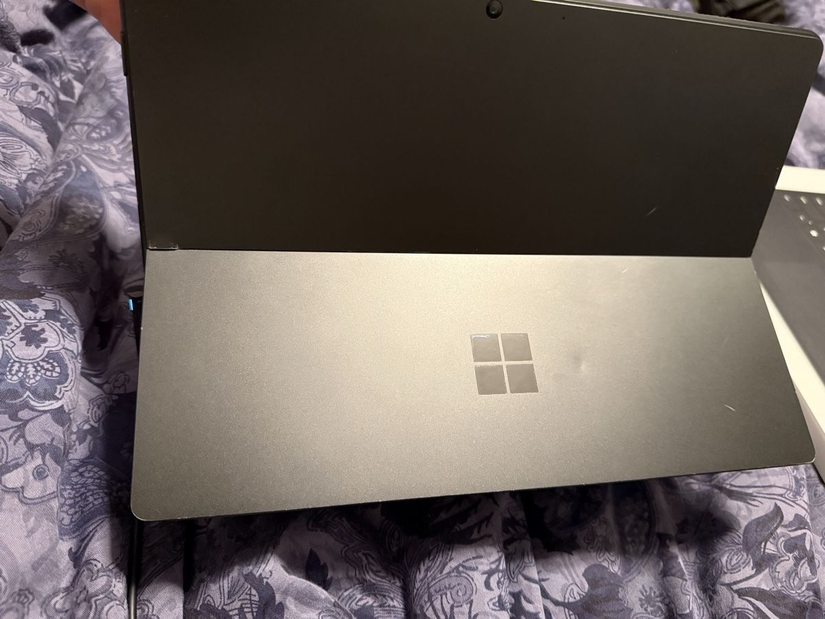 Microsoft Notebook: Microsoft Surface Pro 8 mit Type Cover – Usato da Derendingen venduto da M3LO 2