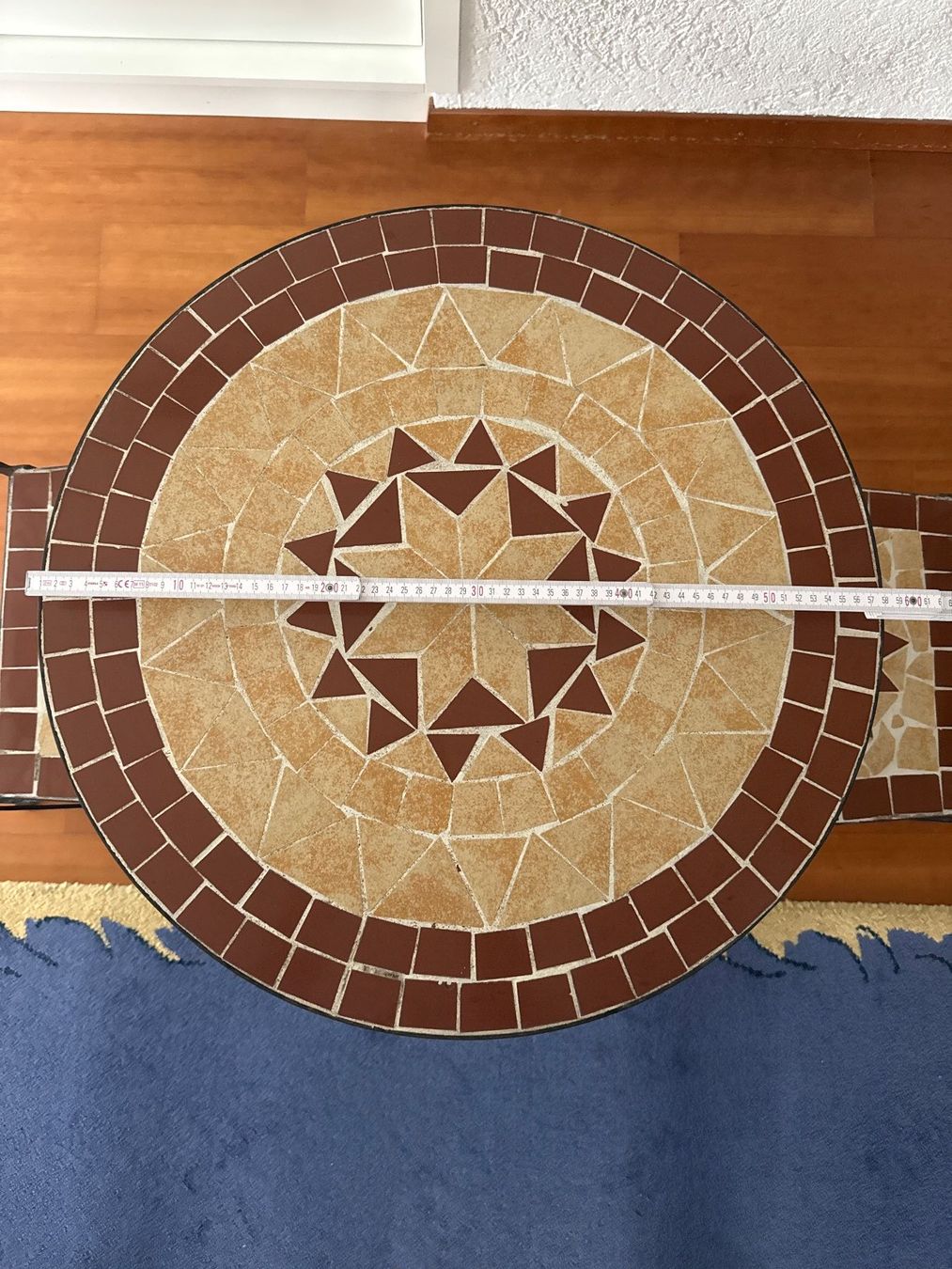 Set di tavolo e panche: Mosaik Gartentisch Bistroset mit 2 Stühlen – Usato da Thalwil venduto da vernasm 1