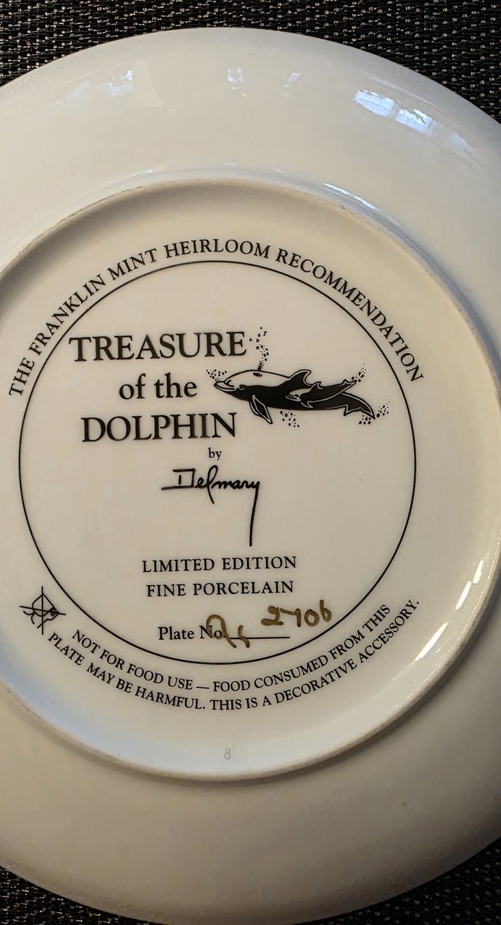 Assiettes: Delphin Teller aus Sammlung – D'occasion à Bäretswil par mar_py98 2