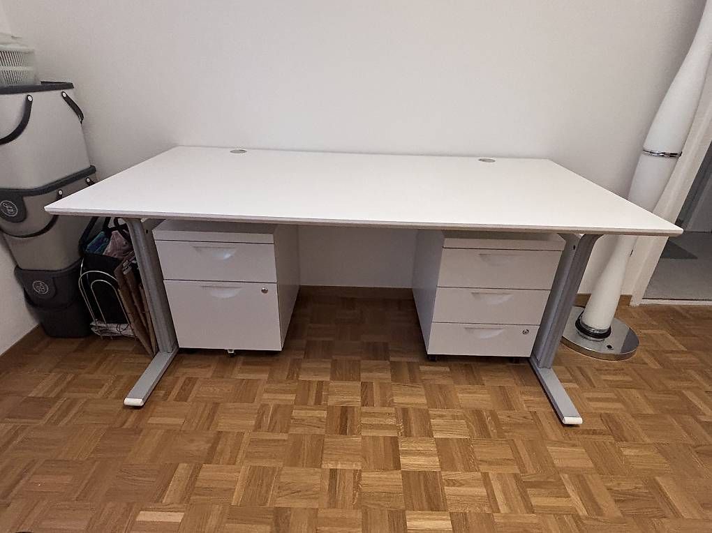 Bureaux: Bürotisch & Rollcontainer – D'occasion à Winterthur par ale_x2ch