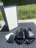 Claquettes/Tongs Gucci avec facture