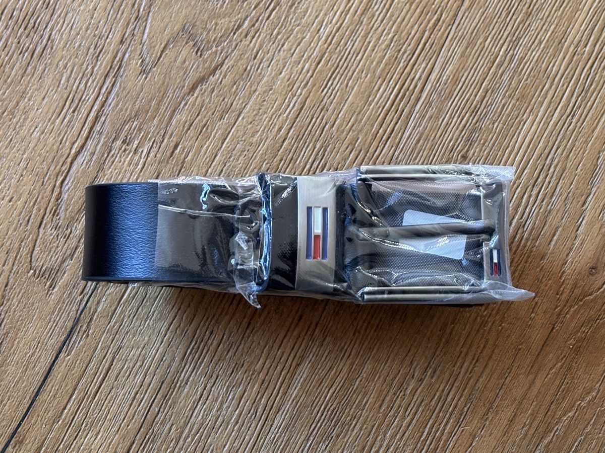 Cinture: Gürtel schwarz 120cm – Nuovo e nell'imballaggio originale da Muttenz venduto da Anonym591
