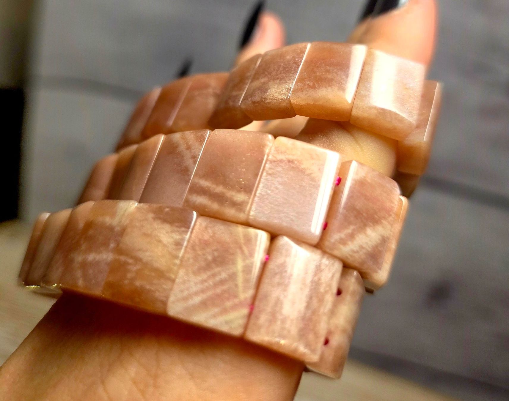 Minerali & Pietre curative: Sonnenstein Softbangle Armband – Nuovo e nell'imballaggio originale da Matzingen venduto da Shay_Crystalz 1
