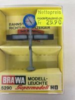 Brawa H0 5290 Bahnsteiguhr mit Richtungsanzeiger mit in OVP