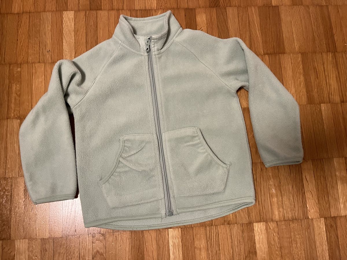 Maglioni & Felpe: Manor Babyjacke/Pulli Gr. 98 – Usato da Jona venduto da Good_luck_