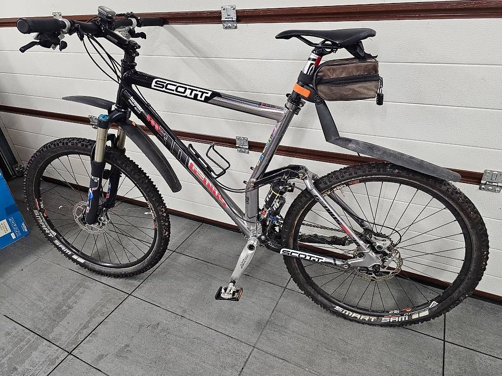 Scott Biciclette: Scott Genius 30 MTB, Fully,  XT-Schaltung – Usato da Muri /AG venduto da Primero7