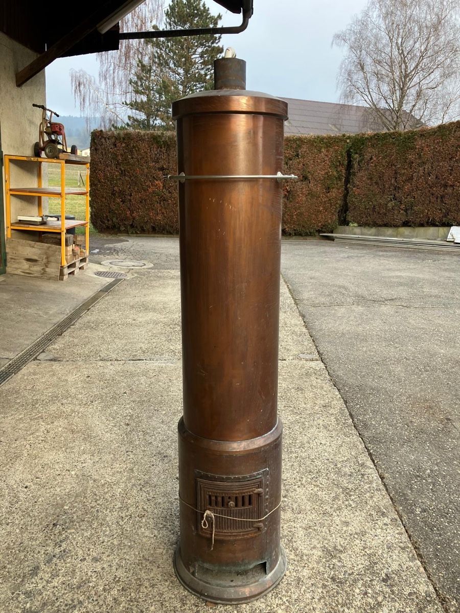 Altri mobili d'antiquariato: Säulenofen mit Wasserschiff – Usato da Olten venduto da marcia5