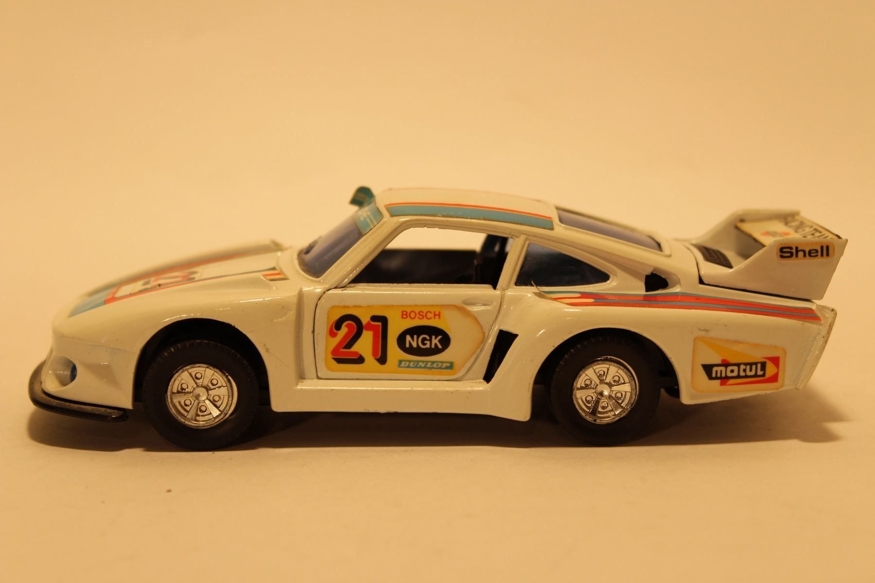 Porsche Modellini d'auto: Porsche 935 Martini Racing Team, 1 : 24 – Usato da Fehraltorf venduto da haefens 3