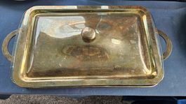 Contenitore metallo con pirofila Pyrex per servire in tavola