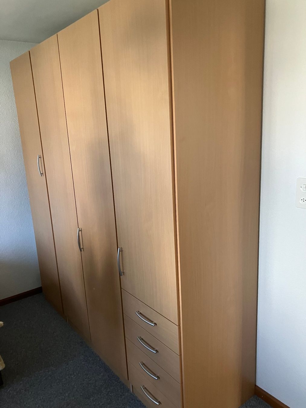 Guardaroba: Dressing 4 portes et 4 tiroirs – Usato da Tavannes venduto da dada017