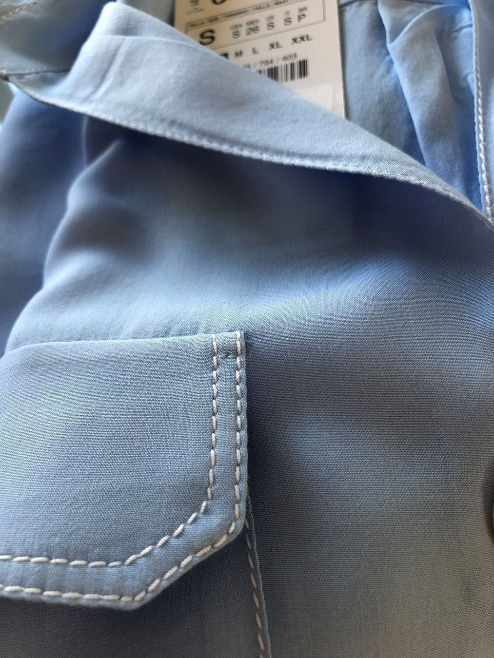 Blusen: Bluse Zara, blau – Neu und originalverpackt aus Adliswil von Majeska 1