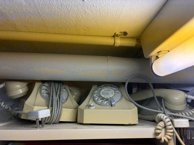 Swisscom Telefone: Telefon mit Drehscheibe beige – Gebraucht aus Zollikon von Zollikonoffice 1