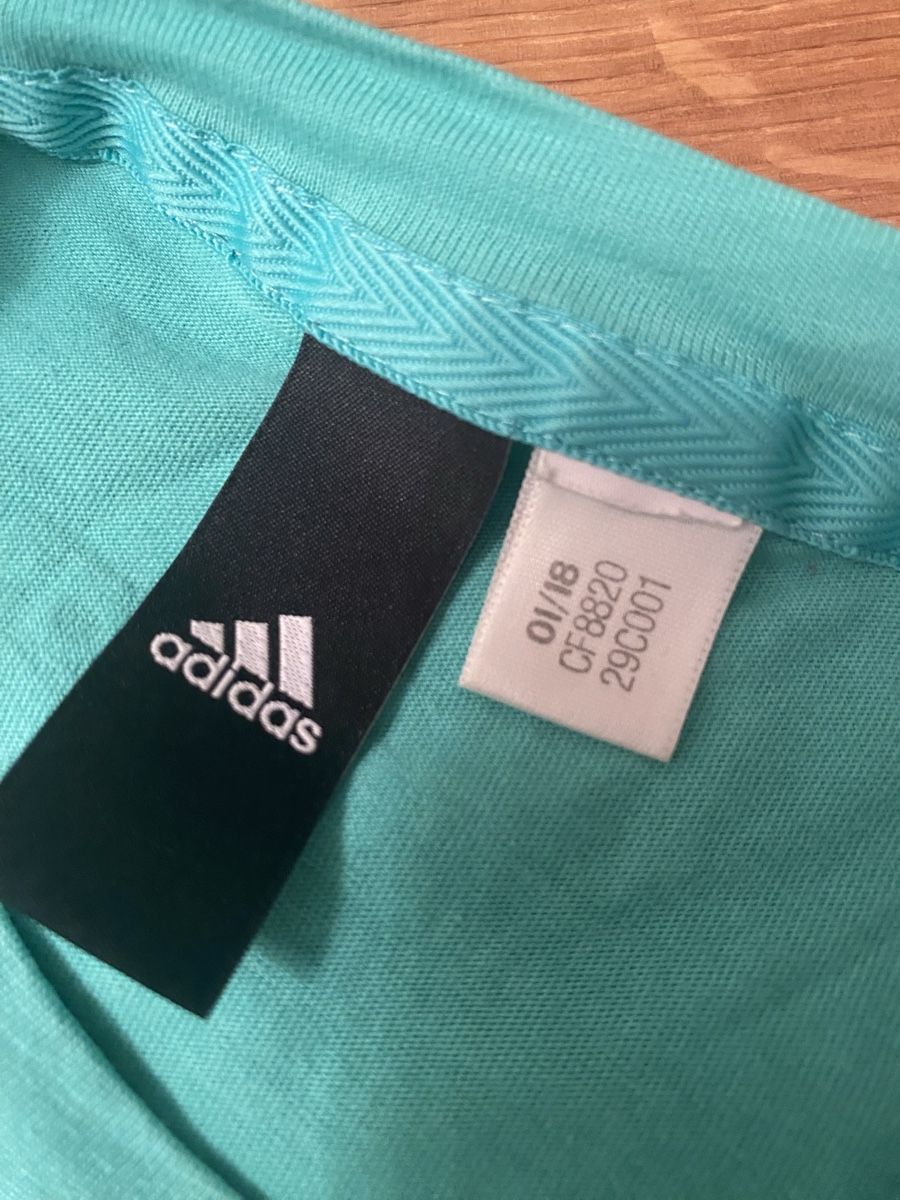 Adidas T-shirt: 2 t-shirt adidas – Nuovo (secondo la descrizione) da sion venduto da ckmoi01 1