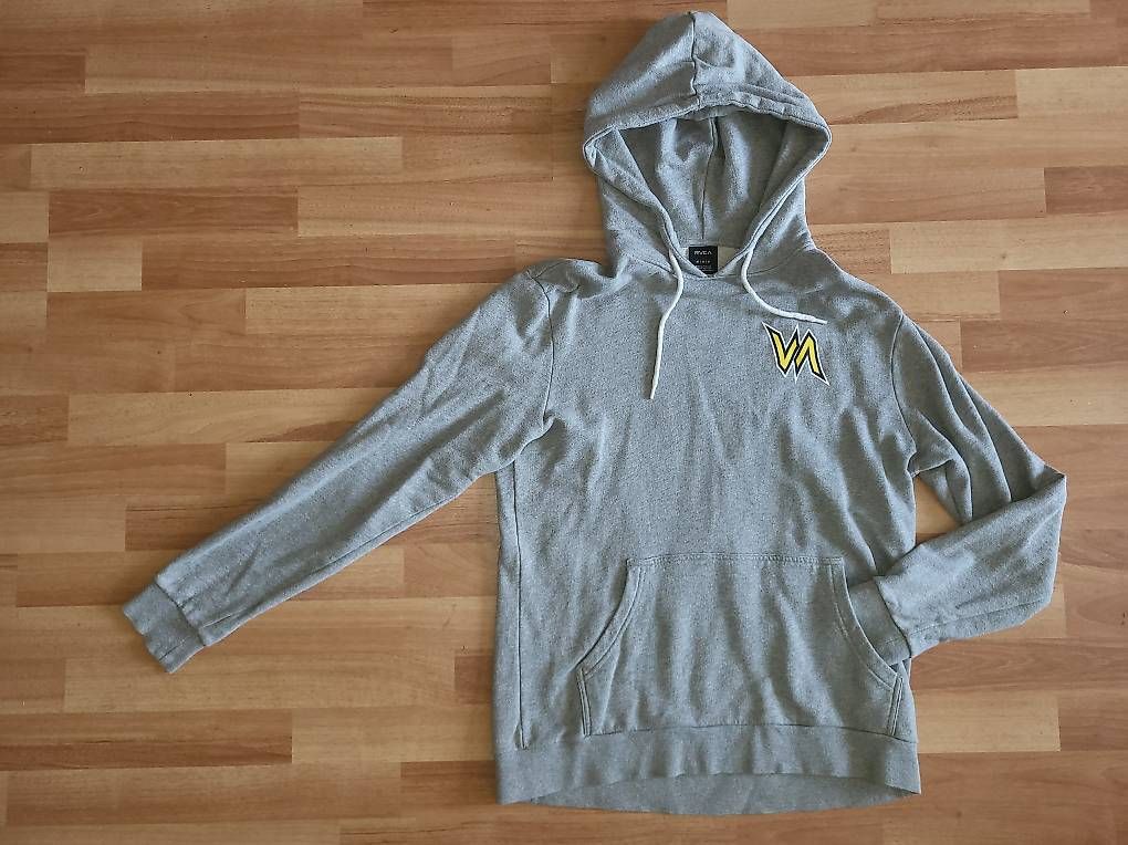 Pullover & Sweatshirts: RVCA Hoody Grösse M – Gebraucht aus Pfungen von meierda89