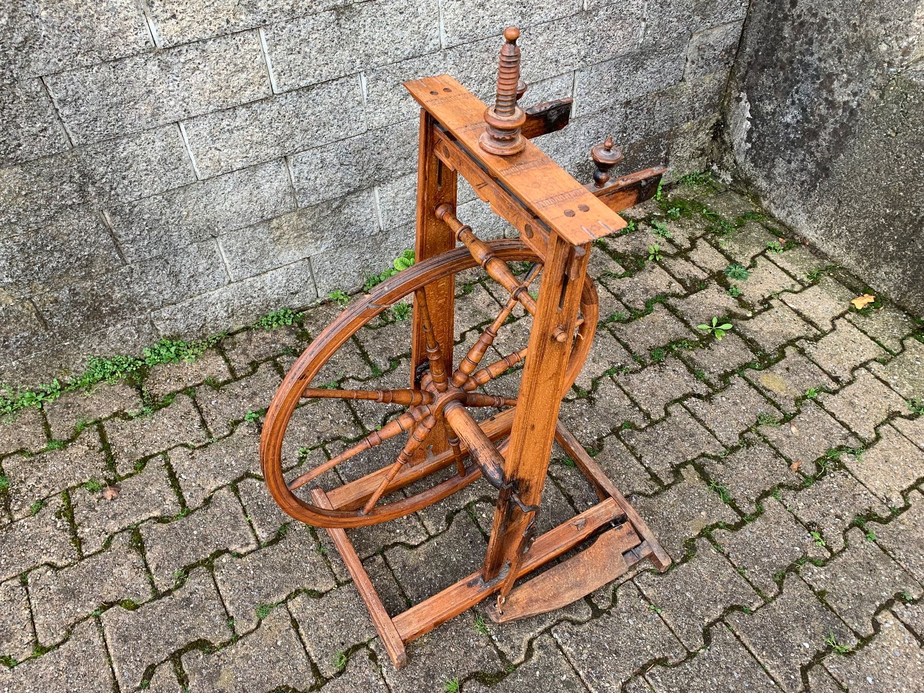 Spinnräder: antikes Spinnrad datiert 1834, Vintage – Gebraucht aus Feldbach von Olive1 2