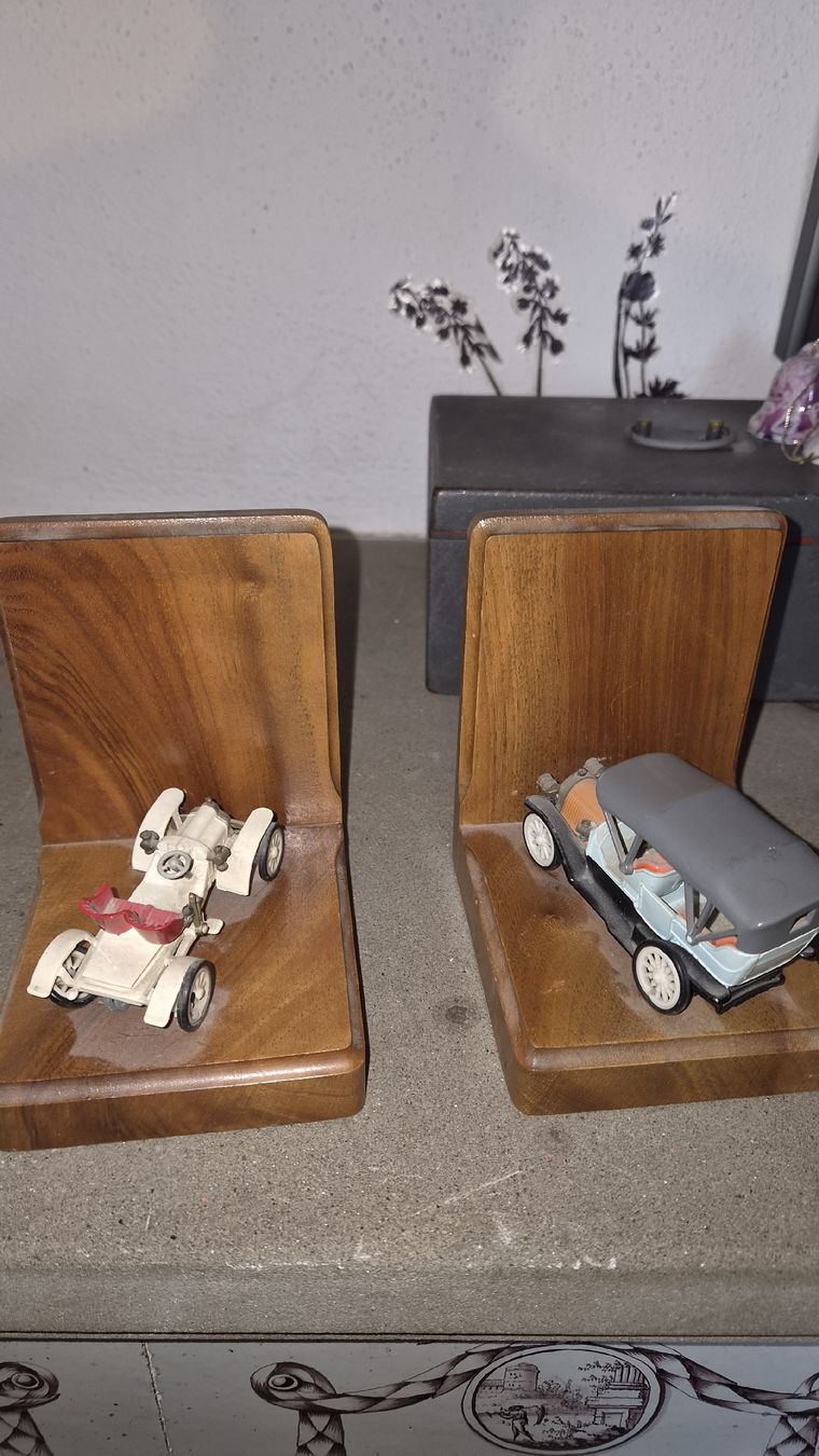 Sonstige Dekorationen & Accessoires: 2 Vintage Buchstützen  – Gebraucht aus Kölliken von MissesBossTop1