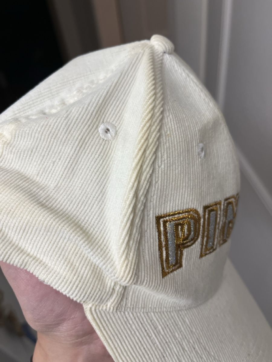 Pinko Copricapi, berretti & cappellini: Pinko White Cap – Usato da Zürich venduto da lor_v6pq 2