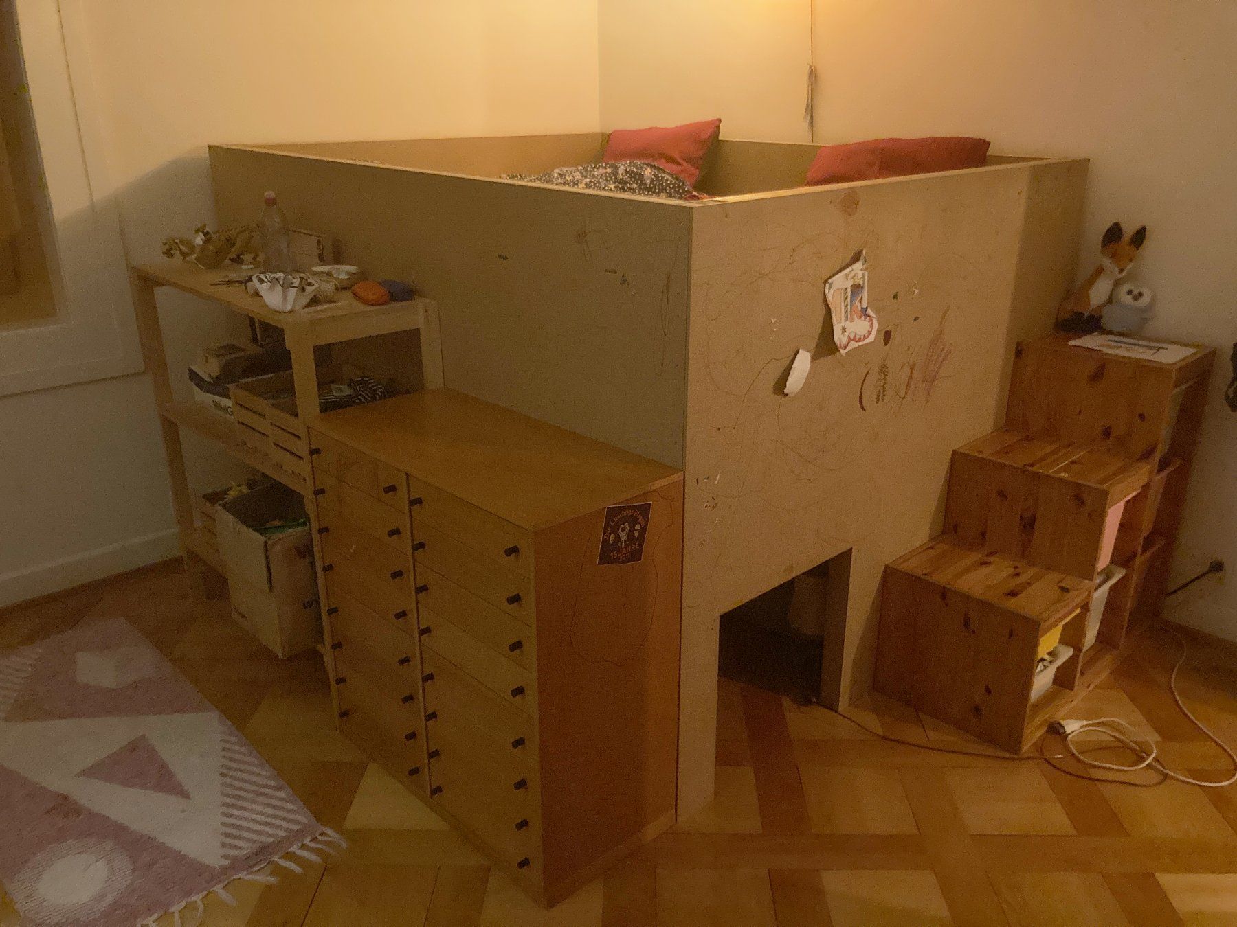 Letti: Selbst gebautes Hochbett – Usato da Zürich venduto da aredhelfingolfin