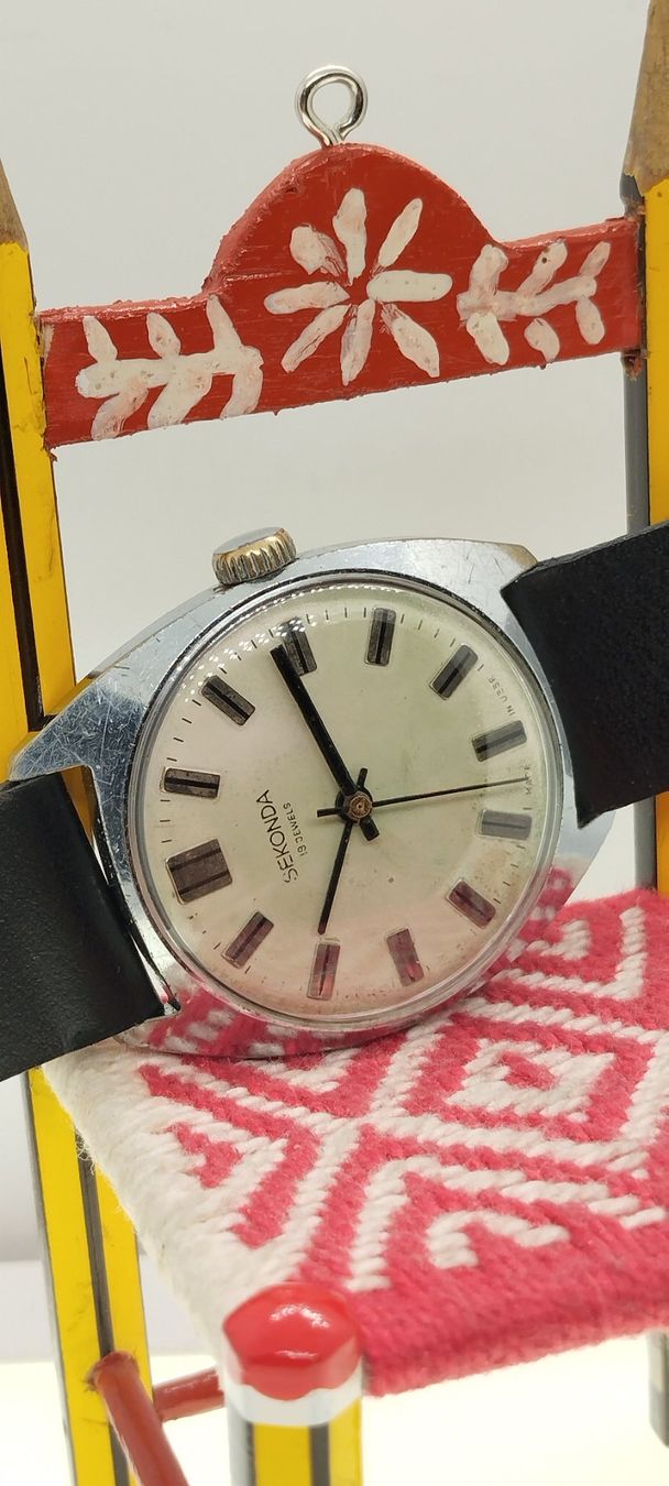 Orologi: Montre soviétique sekonda – Usato da La Chaux-de-Fonds venduto da jac_9llg 1