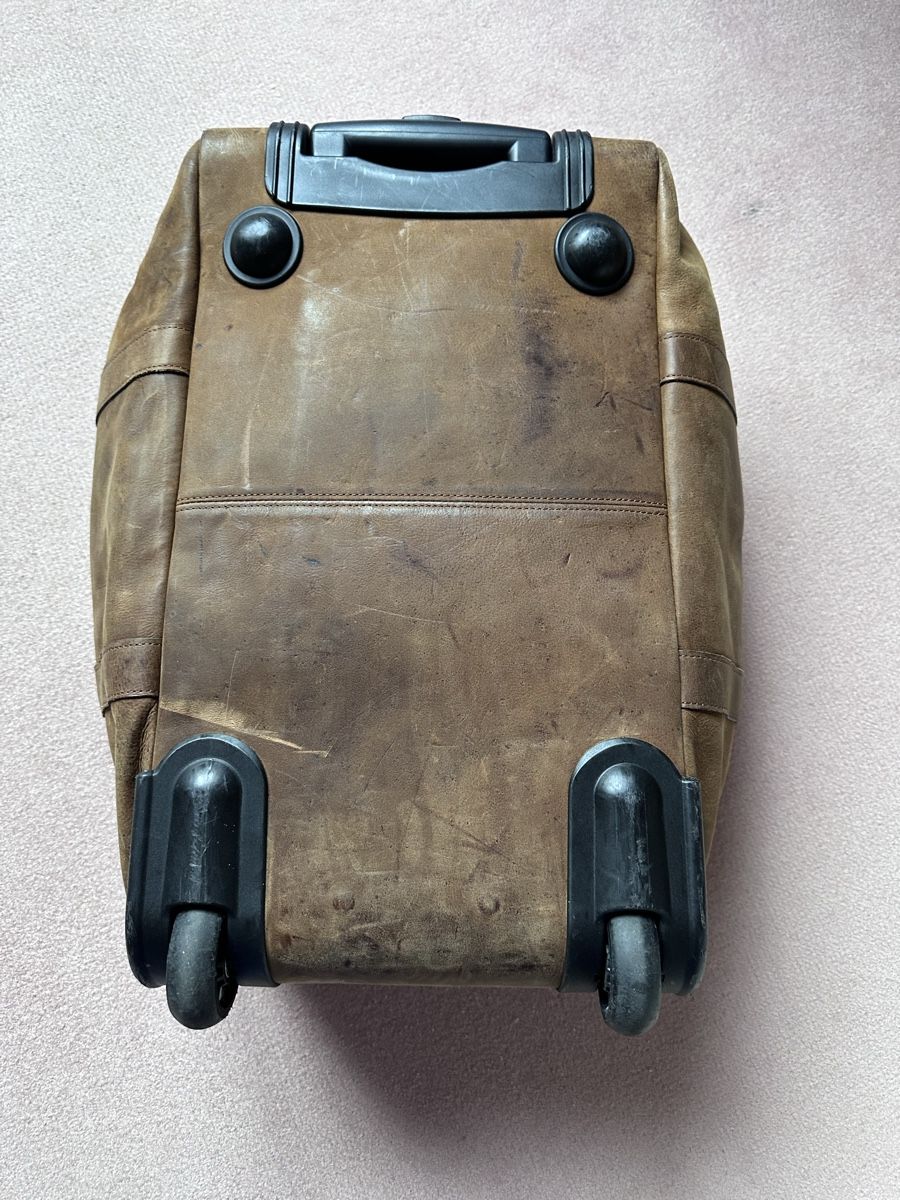 Reisekoffer: Travel bag – Gebraucht aus Bex von roopa.gorla 7