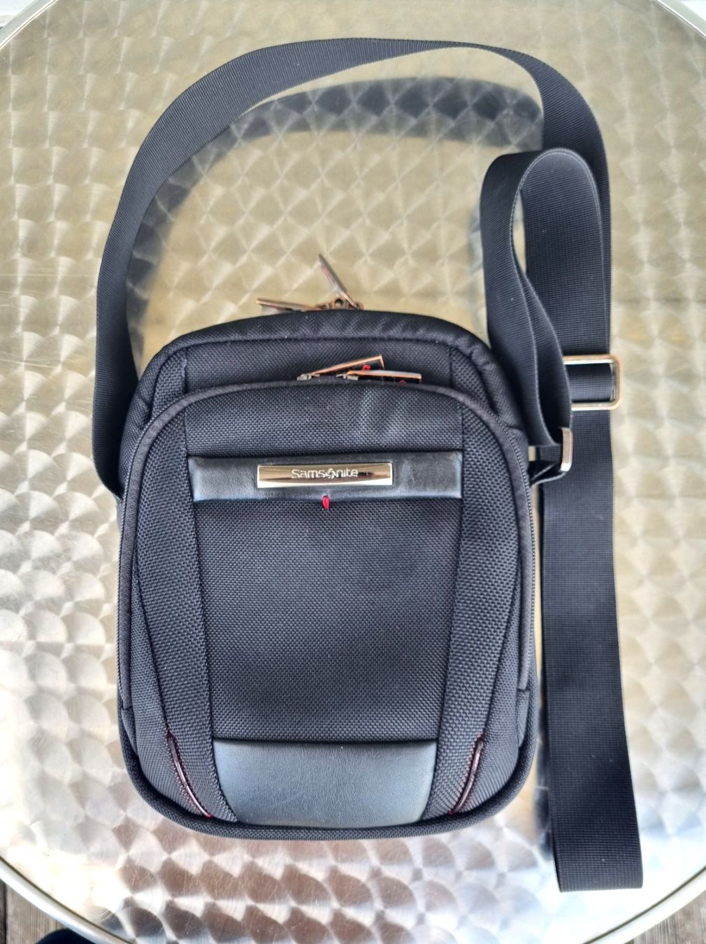 Samsonite Sacs: SAMSONITE PRO DLX 5 Umhängetasche – D'occasion à Glattbrugg par Adriano2014