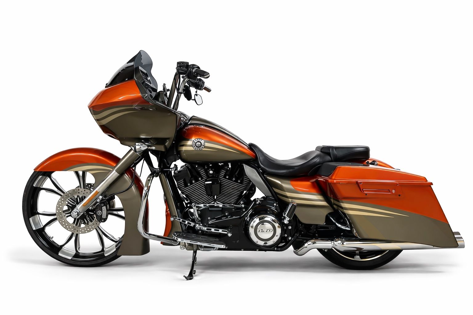 Harley-Davidson Touring: Harley-Davidson Road Glide CVO – Usato da Olten venduto da royalwedding1981