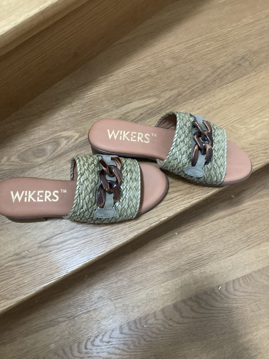 Damenschuhe: Slippers der Marke Wickers, grösse 38, neu – Neu (gemäss Beschreibung) aus Binningen von kku01