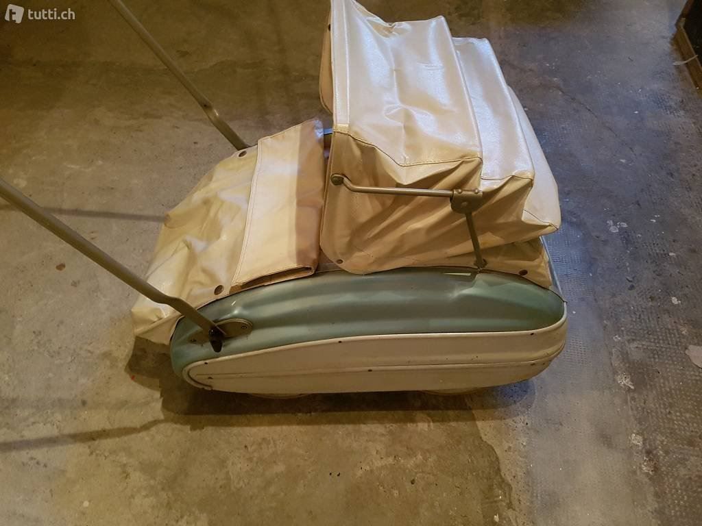 Carrozzine: Antiker Kinderwagen "Helvetia" vor 1950 – Usato da Allschwil venduto da nicki1803