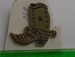 1 Stiefel Marco und Band Pin (B26)