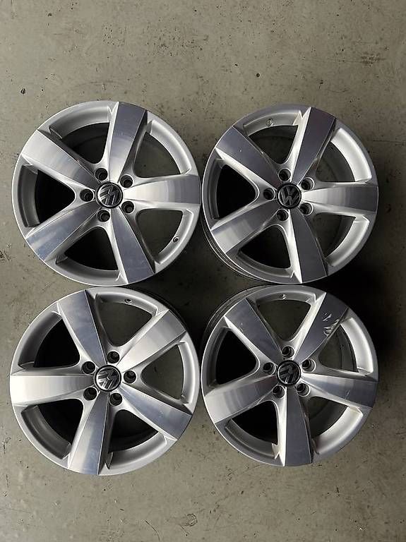 Volkswagen Pneumatici & Ruote complete: Jantes Vw 17" – Usato da Ardon venduto da jim_gq2q
