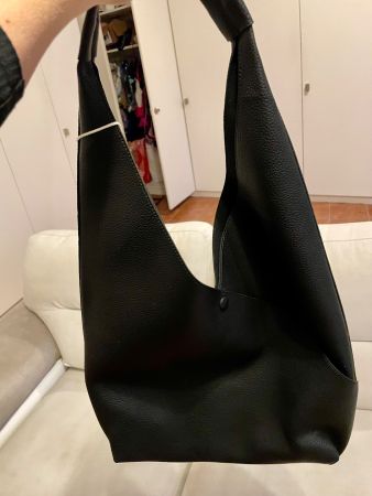 Vendo borsa grande nera da indossare a spalla