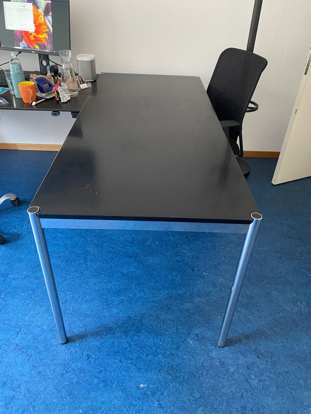 USM Tische: USM Tisch – Gebraucht aus Zürich von gnoopo