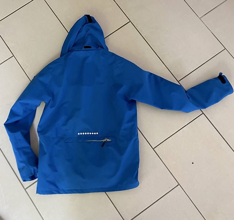 Giacche: Regenjacke unisex Grösse 176 – Usato da Kehrsatz venduto da Watzel 1