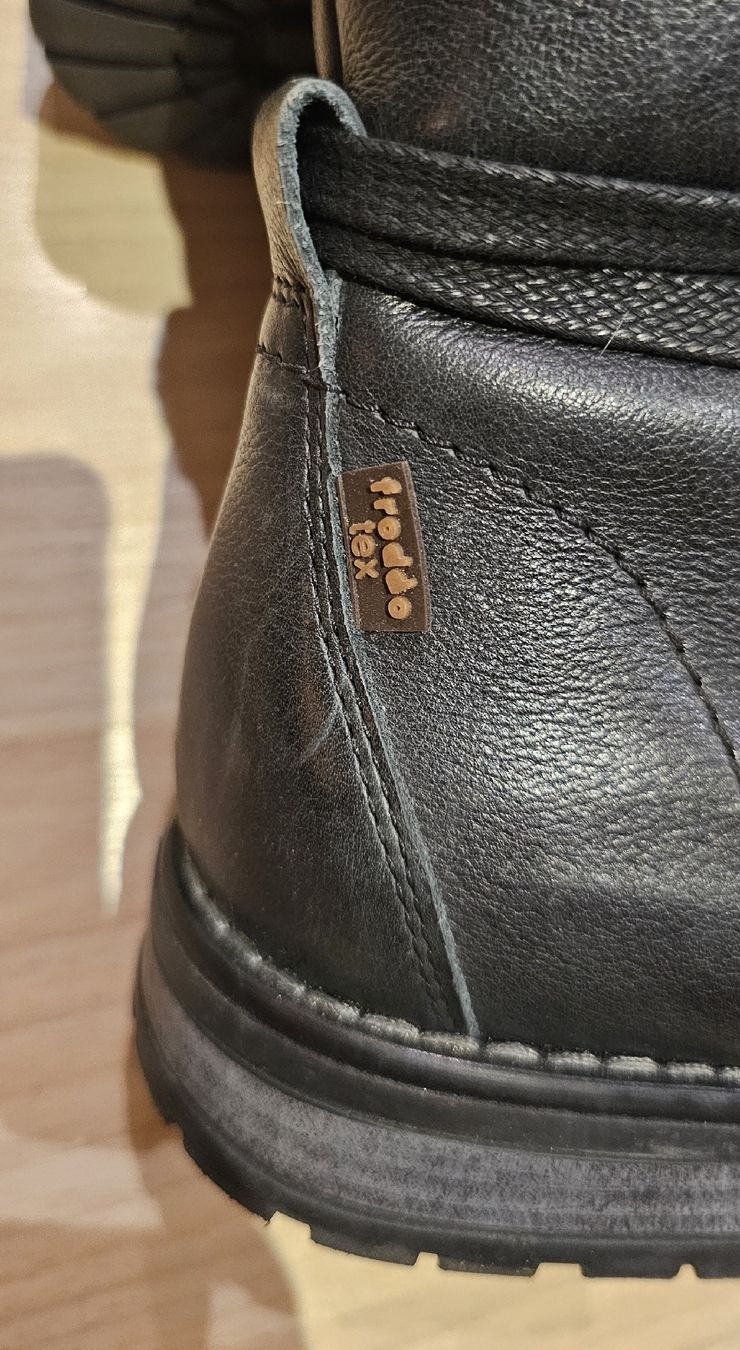 Froddo Scarpe per ragazzi: Gefütterte Leder-Winterstiefeletten – Usato da Fehraltorf venduto da Sumin 5