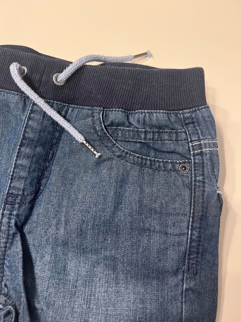 Esprit Pantaloni: ESPRIT JEANSSHORTS NEUWERTIG GR 92 – Usato da Basel venduto da theo-g77 1