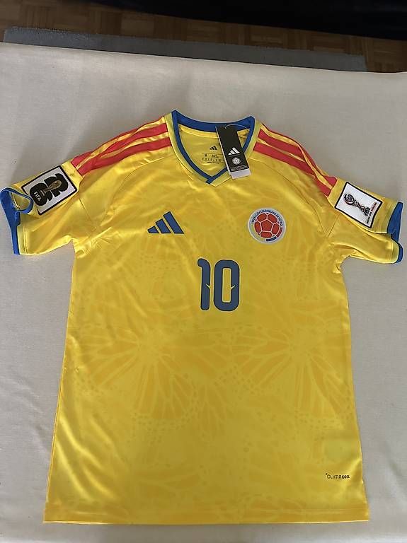 Maillots de corps & Pantalons: James 10 Trikot  – D'occasion à Birr par KingLaki