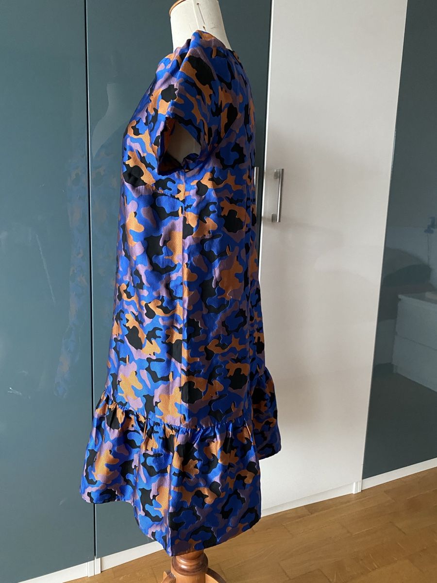 Kleider: Blue Camouflage Dress by Y.A.S – Gebraucht aus Dübendorf von Levintreyer 2