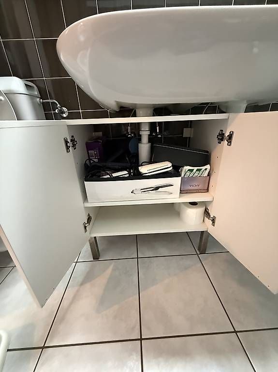 Mobili per bagno: Waschbeckenunterschrank  – Usato da Zürich venduto da car_55kf 1