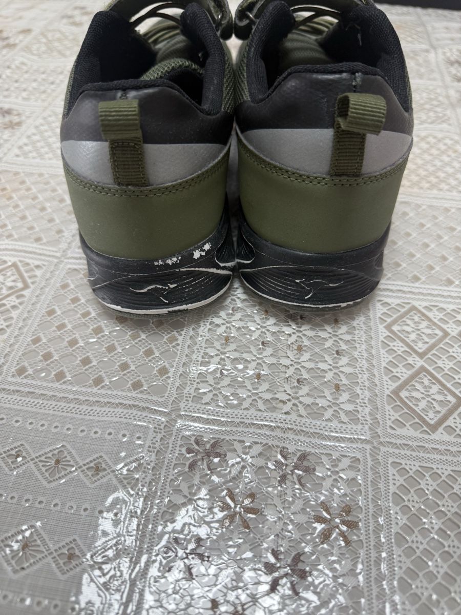 Chaussures hommes: Kinder Schuhe KangaRoos GR.39 – D'occasion à Kloten par Privat2011 2