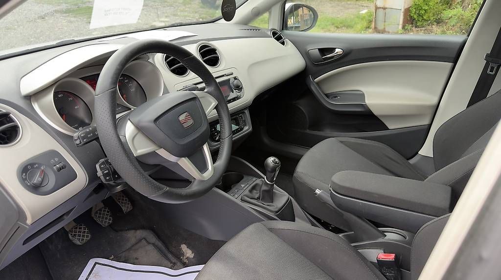 Automobili: Seat Ibiza 1.6i – Usato da Agno venduto da jonnyautosagl 3